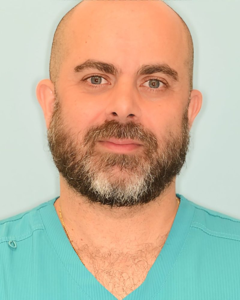 ד"ר ראווי אסעד, מומחה בפריודונטיה